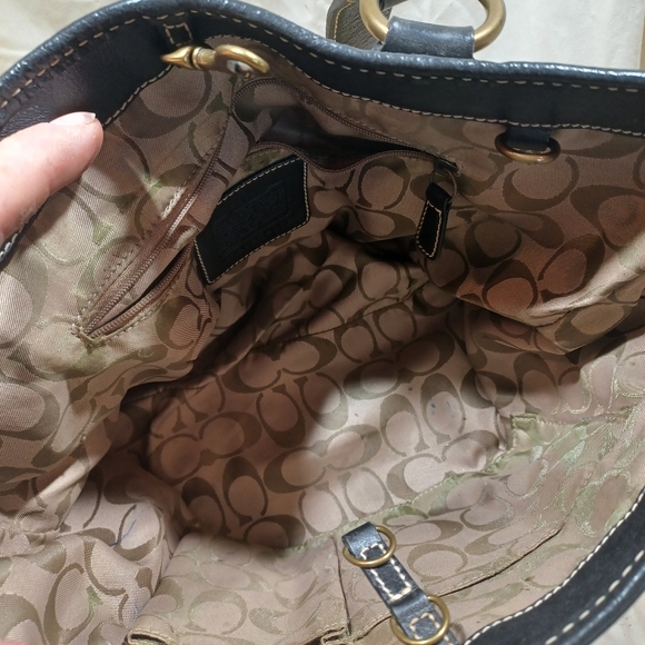 Coach legacy tote - Picture 9 of 10